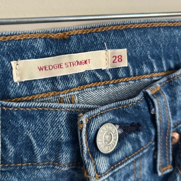 Levi’s Wedgie Straight Jeans Size 28 - Picture 5 of 10